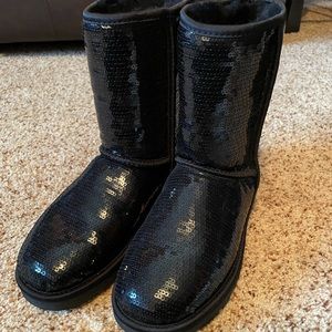 UGG Boots - Short Black Sequin Color - Size 8